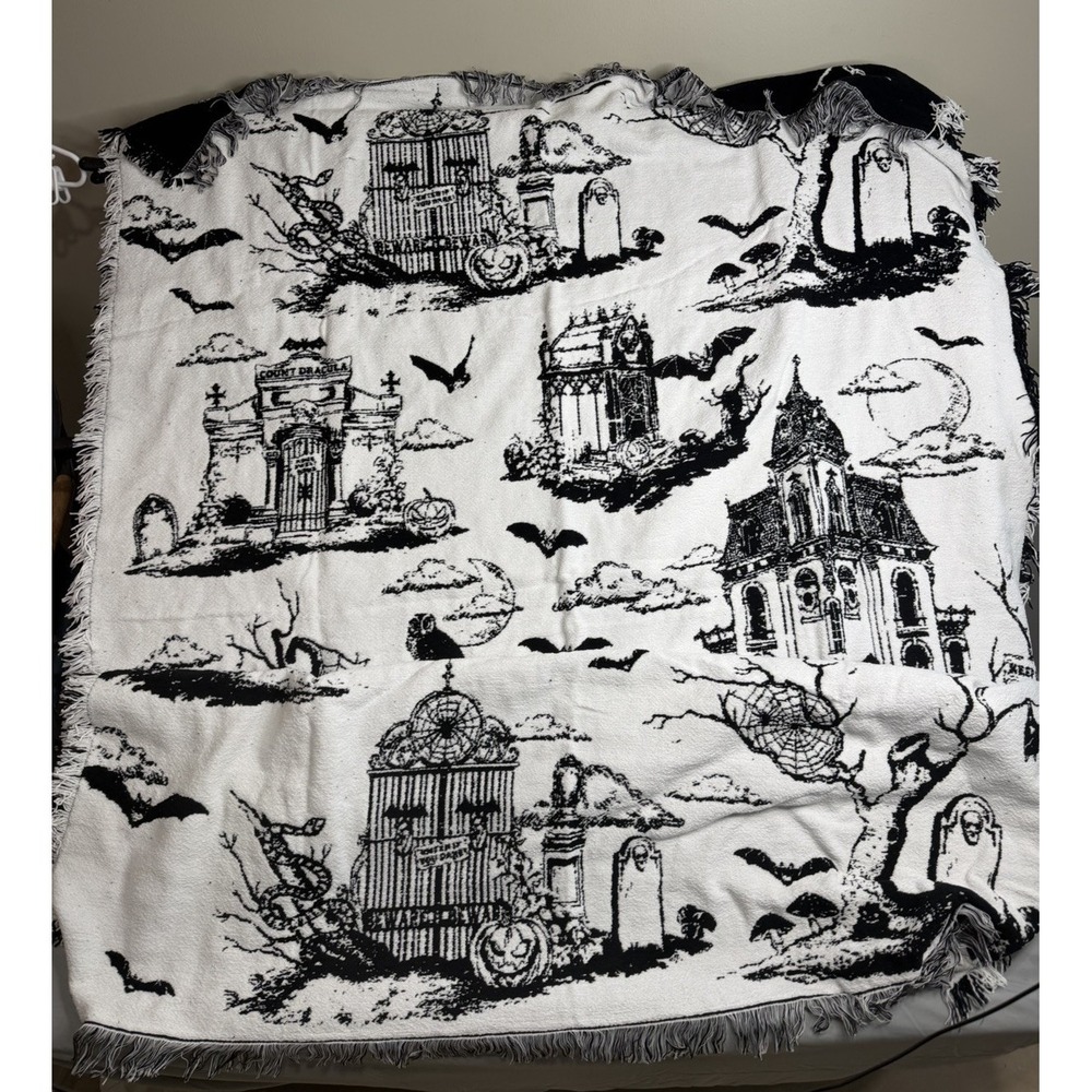 Cynthia Rowley HALLOWEEN Graveyard Throw Blanket Tapestry 50"x70" DoubleSide Bat